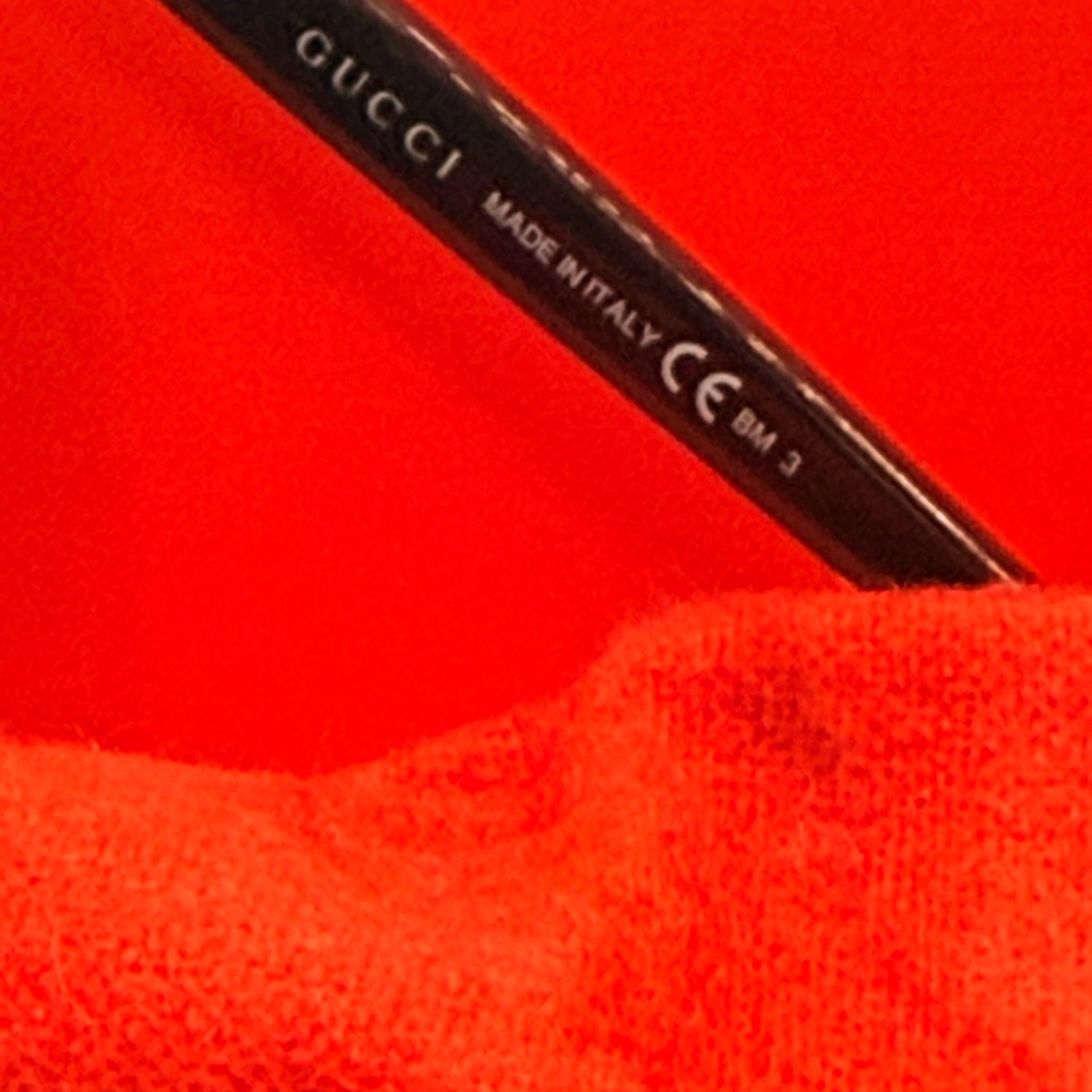 Gucci Black Women's Oversized Sunglasses - Picture 10 of 16